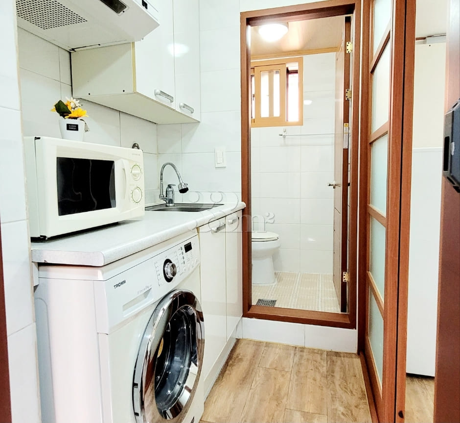 Fully furnished studio apartment near Seoul N 12th image
