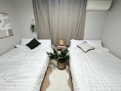 5 minutes from Dongdaemun Station, for 4 peop 2th image