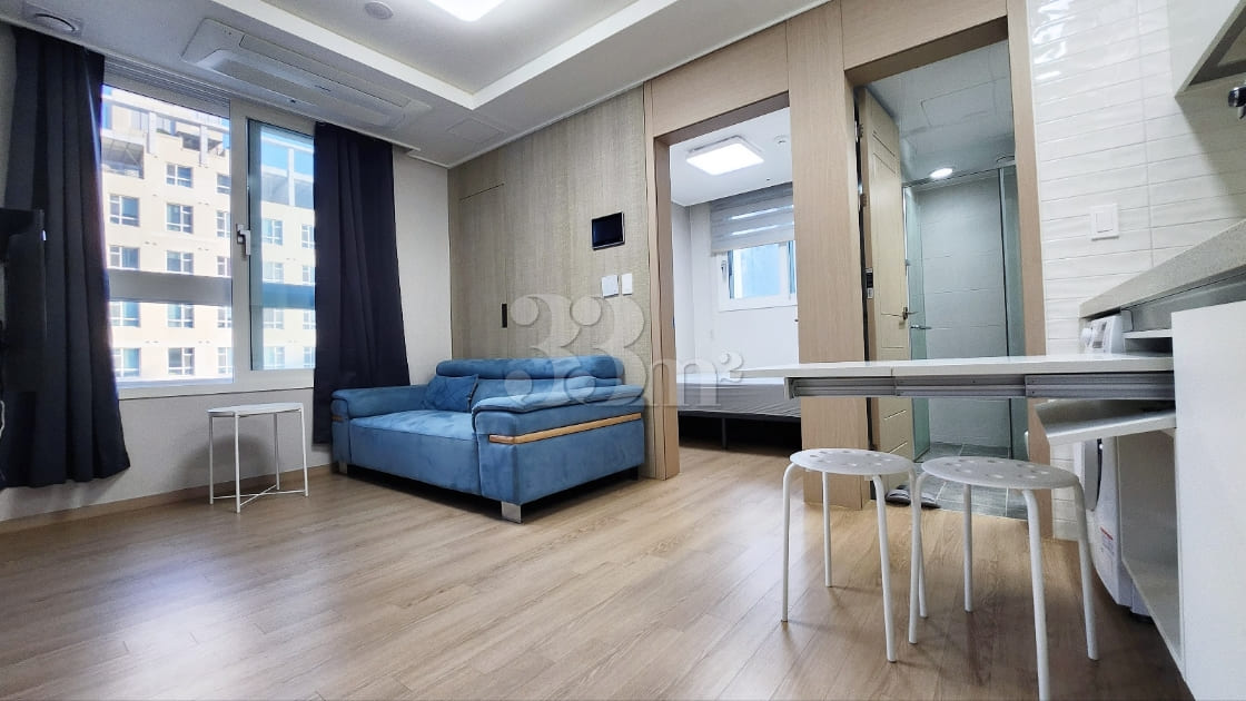 ⚡Super Special Price, Fully Furnished Two-Roo 0th image