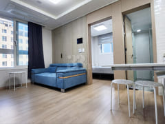 ⚡Super Special Price, Fully Furnished Two-Roo 0th image
