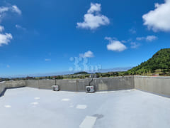 Fully furnished, west-facing, 4-bedroom unit 14th image