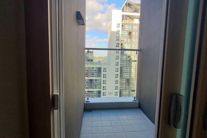 달빛축제공원역 5분거리