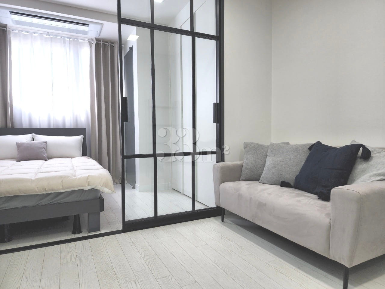 The One Officetel with Full Options 0th image