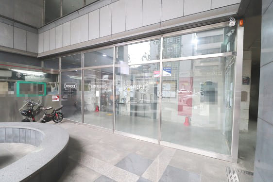 5 minutes from Nambu Terminal and Seoul Natio 11th image