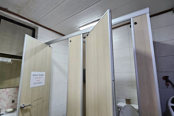 퀸스여성전용고시원외창 7번째 이미지