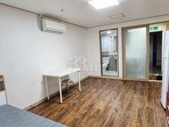 Ssangyong Station to Bongmyeong Station: 10 m 1th image