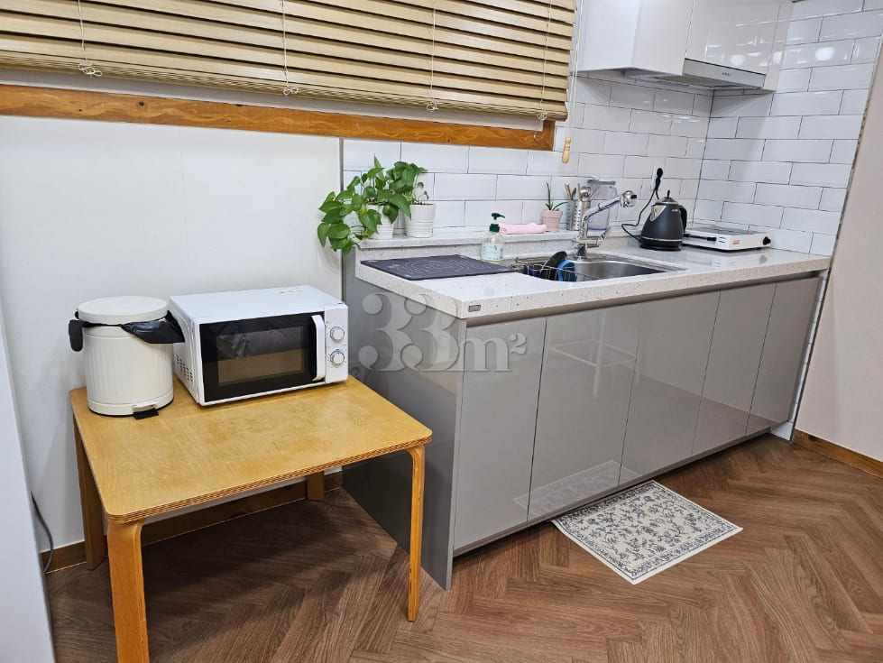 Cozy, stylish studio apartment in Jinju-si 0th image