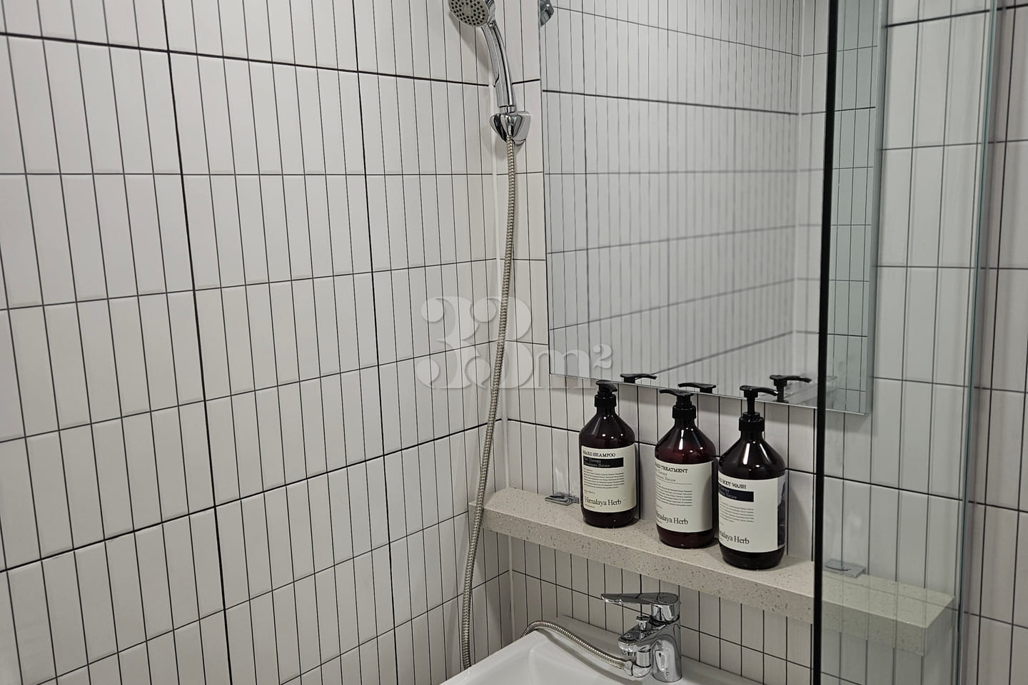 B Cozy Home near Seojeong-ri Station 6th image