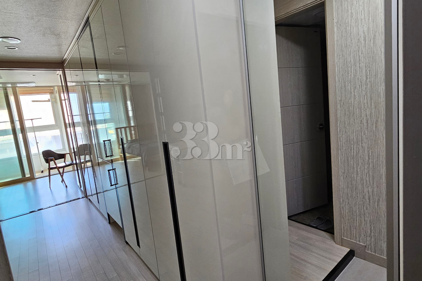 Newly built near the airport/1 minute to E-Ma 3th image