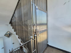 Fully furnished, west-facing, 4-bedroom unit 17th image