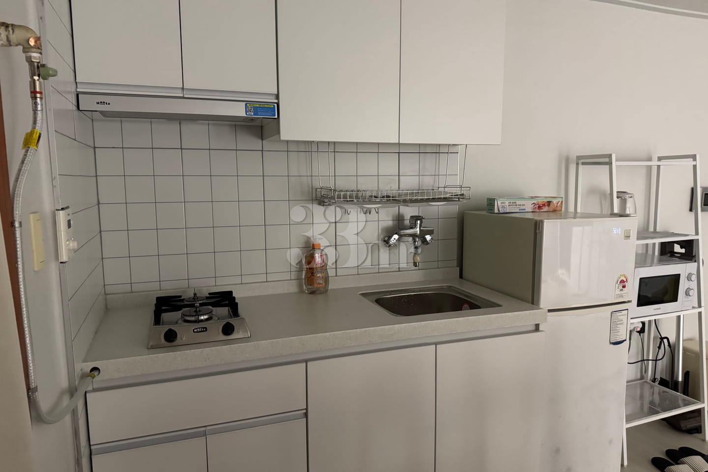 Spacious Studio, 5 Minutes from Hongik Univ.  5th image