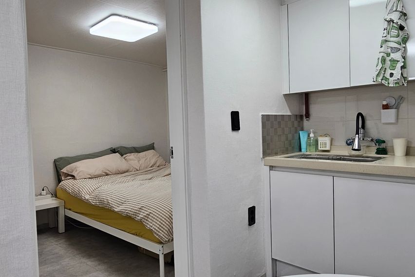 깨끗하고 저렴한 옥탑방 1번째 이미지