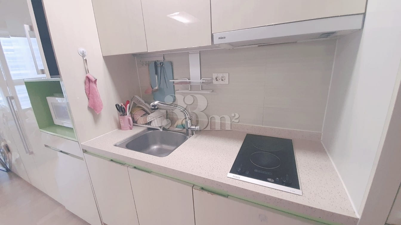 Fully furnished studio near the station! 7th image