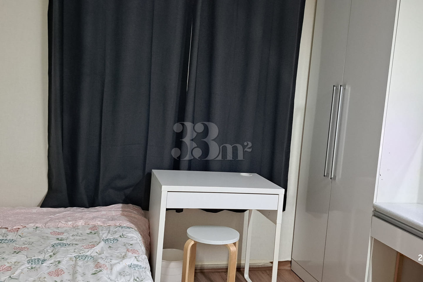 Clean and affordable studio apartment. 3th image