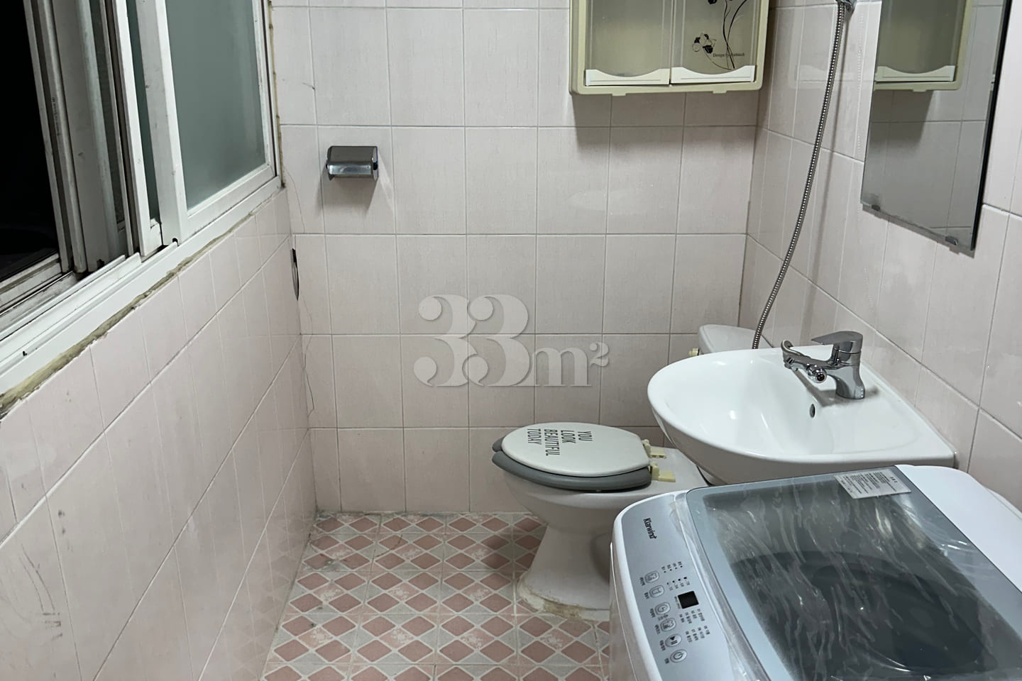 Studio apartment near the subway station, ful 4th image