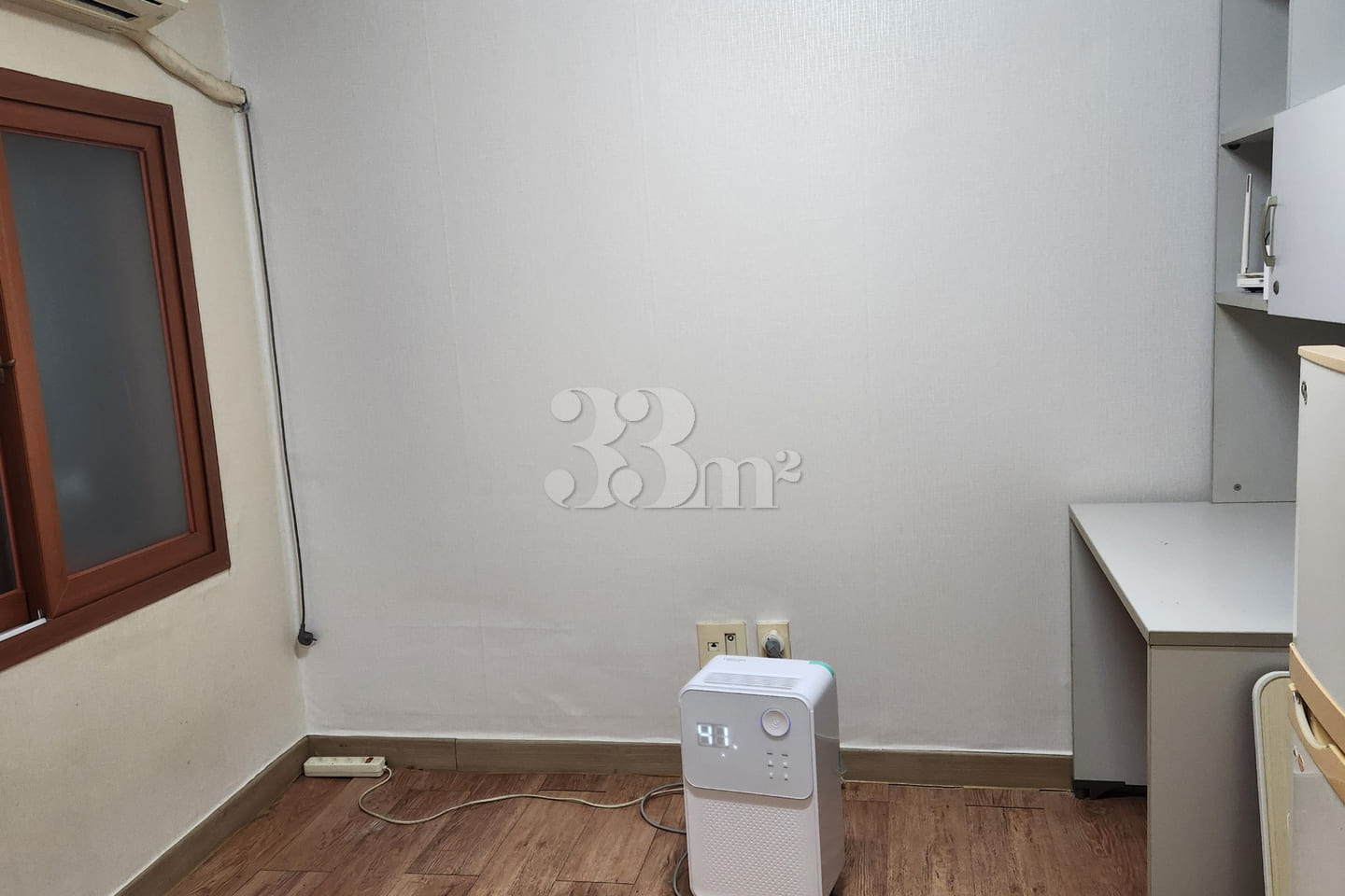 A quiet and comfortable room 8th image