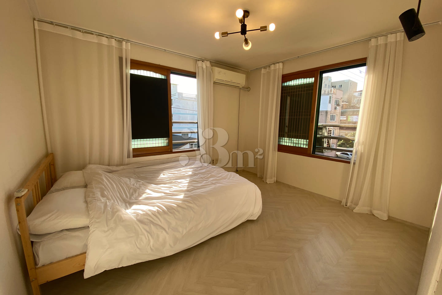 Two-room pet-friendly accommodation at Samyan 4th image