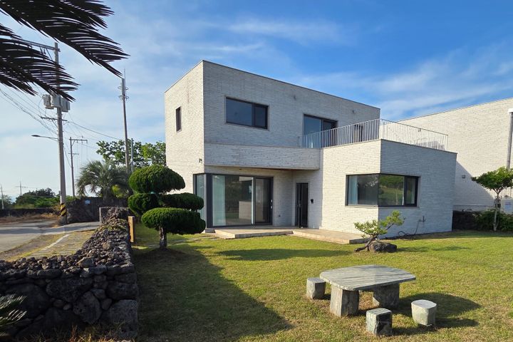 제주 동쪽 숲속 독채 1번째 이미지