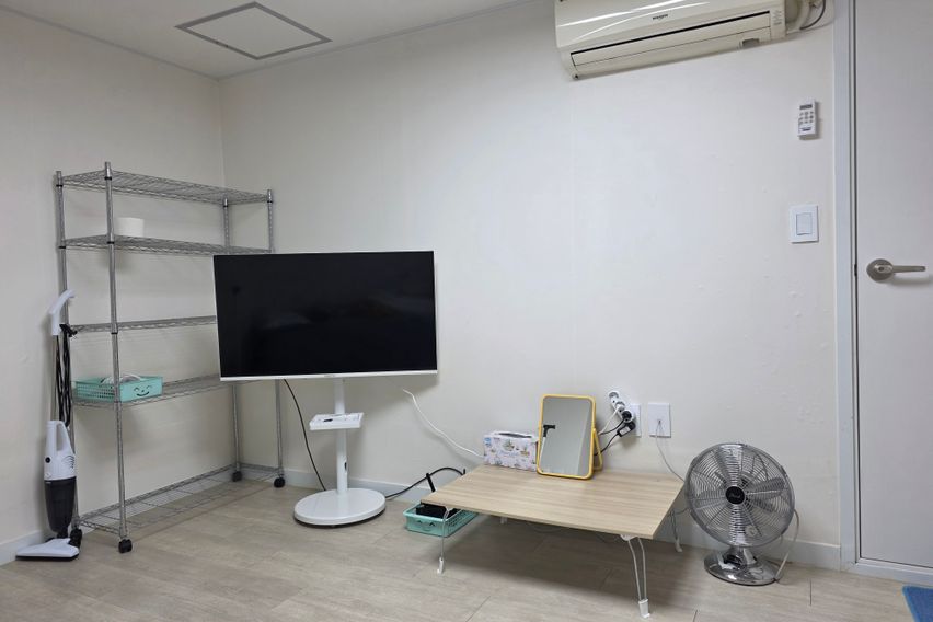 명동역  1.5룸 큰방 1번째 이미지