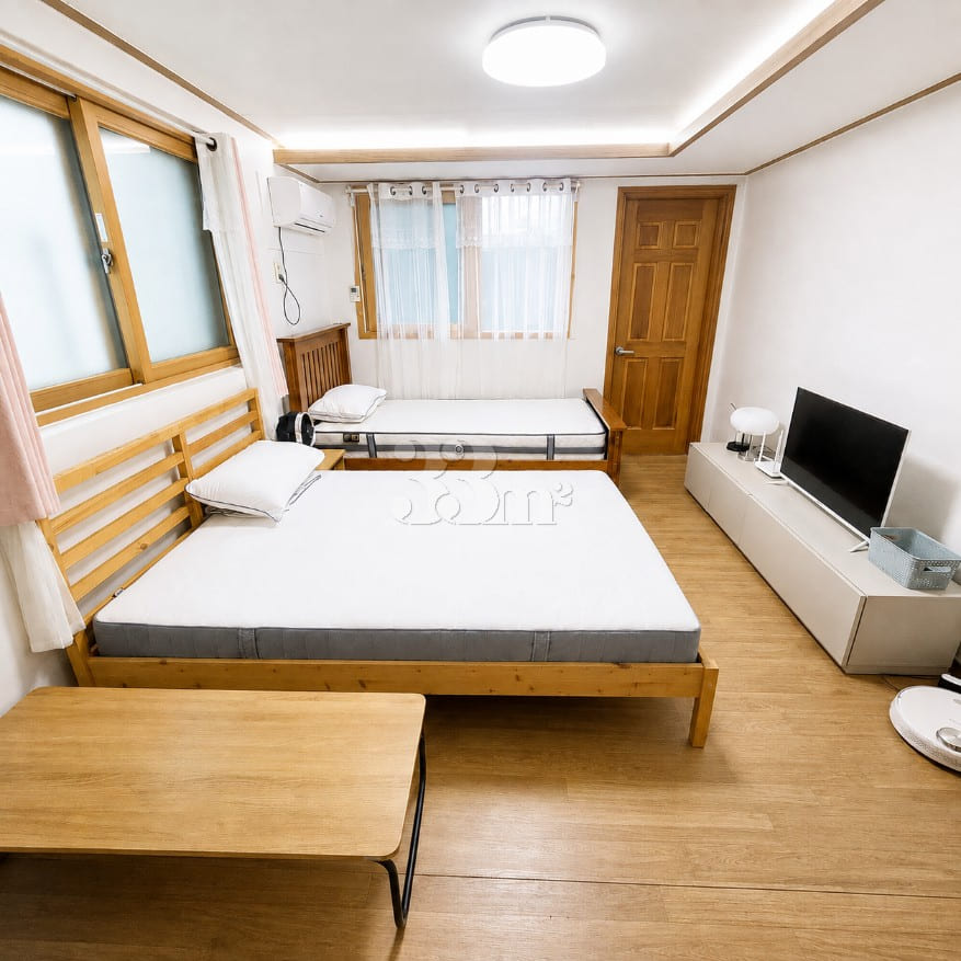 Spacious 12-pyeong room on flat ground in Hye 0th image