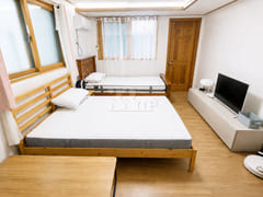 Spacious 12-pyeong room on flat ground in Hye 0th image