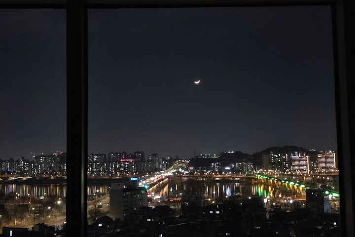 한강뷰 역세권 감성숙소 5번째 이미지