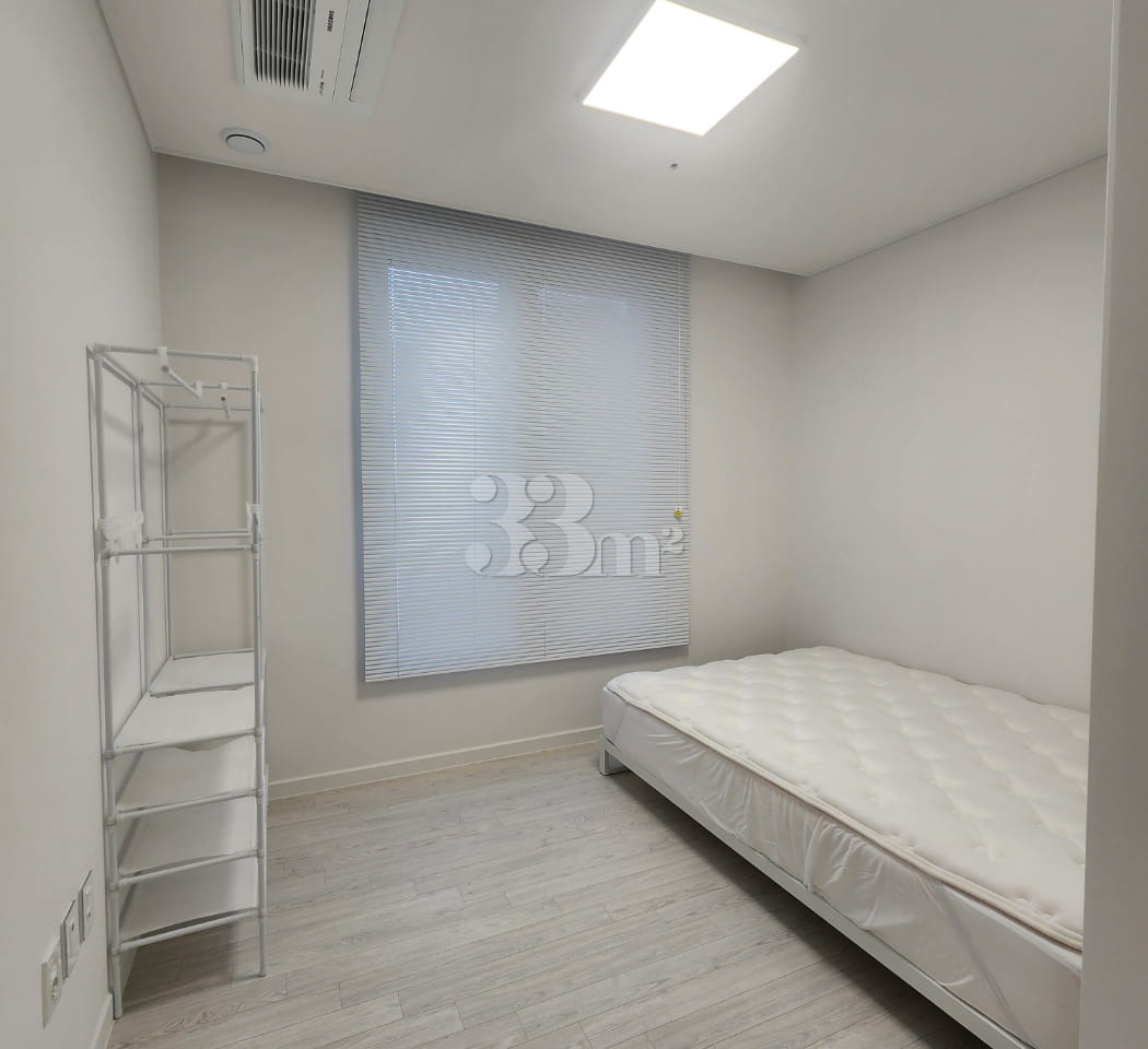 J7 New Full Option ๐ Two-Room for 4 People 9th image