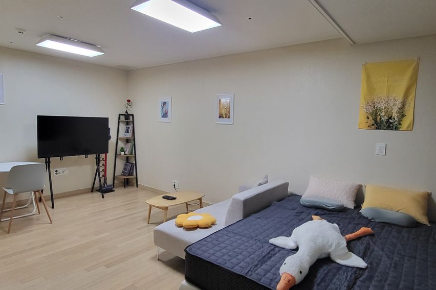 캠퍼스타운 풀옵션10평 3번째 이미지