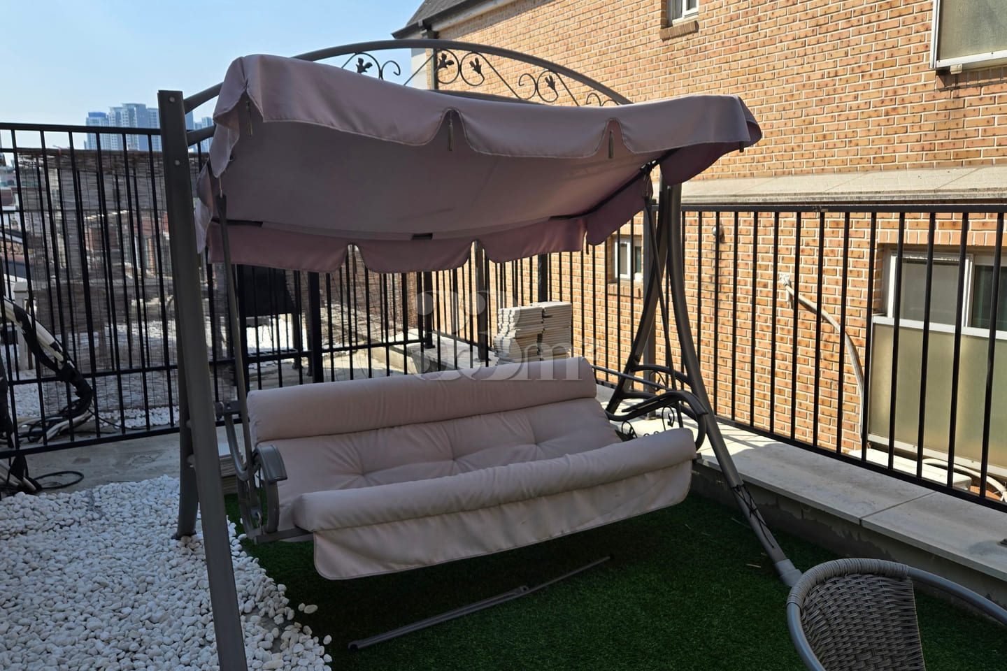 1.5-room apartment with a terrace 16th image