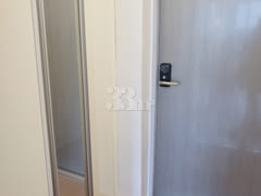 Spacious room, stylish room, close to the sta 15th image