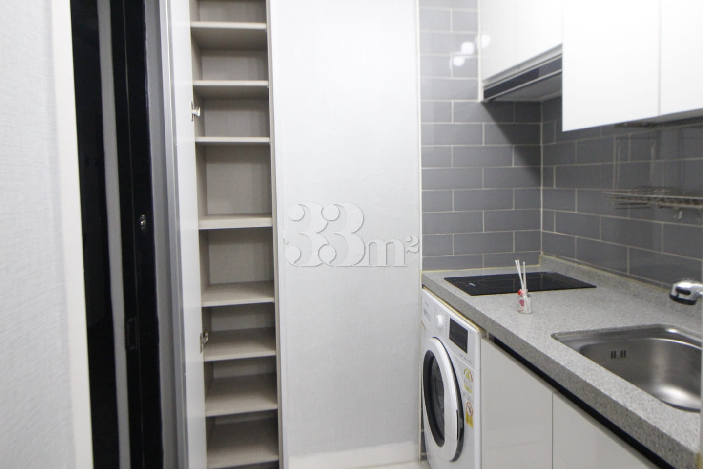 Spacious studio apartment – best value for mo 5th image