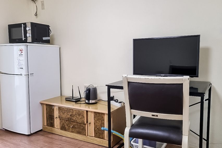 통영진우원룸 D호