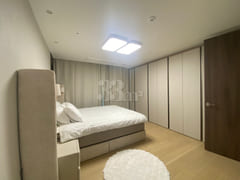Stylish 4-bedroom apartment in Seocho 18th image