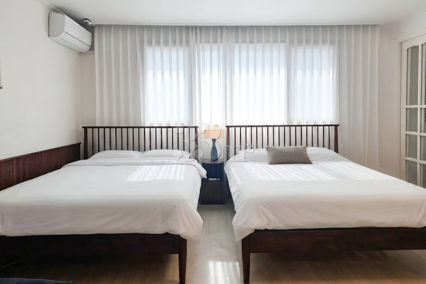 25-pyeong, 2-bedroom apartment with 3 beds 10th image