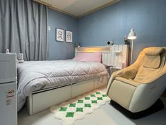 Room 105 / Spacious Room / Long-term Room 15th image