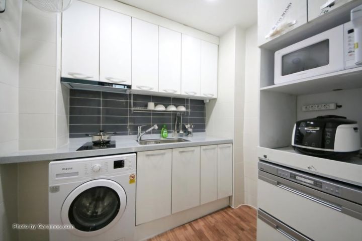 New, fully-furnished room for women (2 availa 15th image