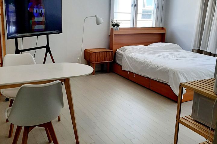 6 Atmospheric Accommodations in Downtown Jung 0th image