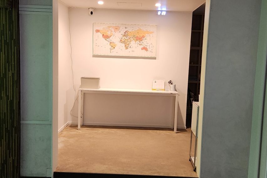 버스 터미널 스테이