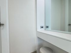 Newly remodeled, fully furnished, 3 rooms 11th image