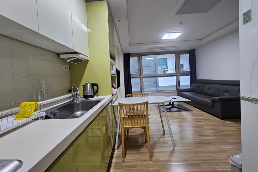 별똥별하우스 사이7층2