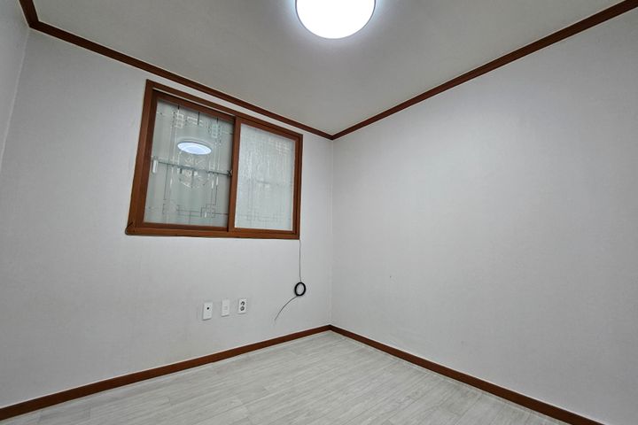 3-room apartment, 5 minutes from the station 2th image
