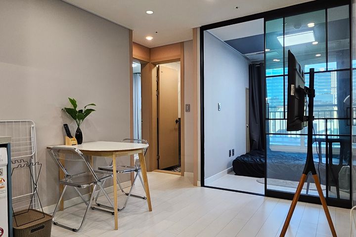 Mario Modern Outlet, fully furnished 1th image