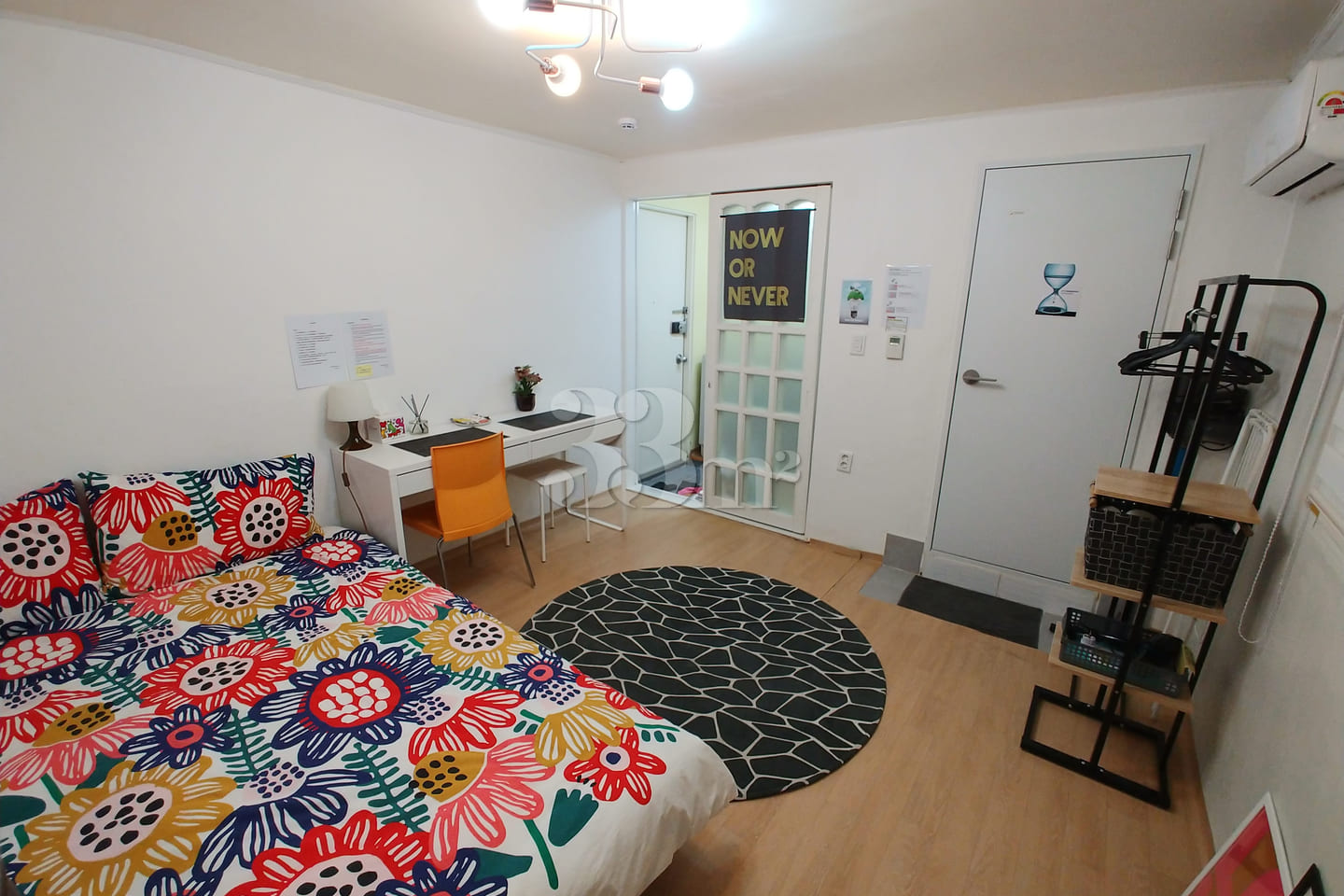 2-minute walk to Sinsa Station, fully furnish 0th image