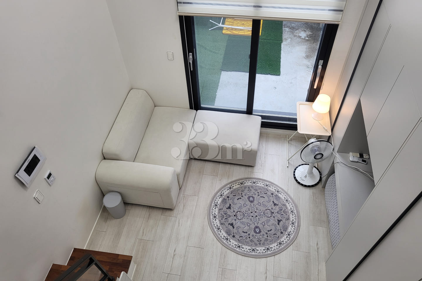 Duplex-style room with a terrace 1th image
