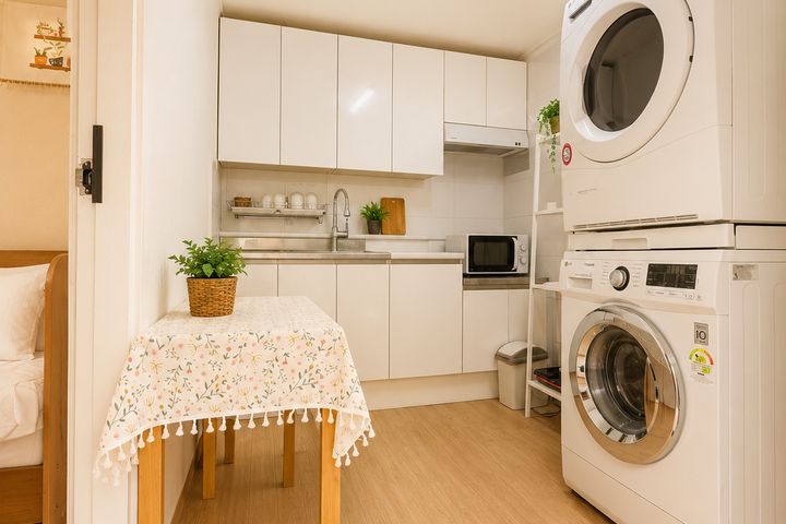 Two-room unit near Sookmyung Women's Universi 2th image