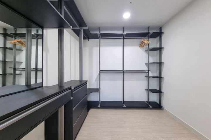 Fully furnished, 2 bedrooms, Gwangan Bridge v 10th image