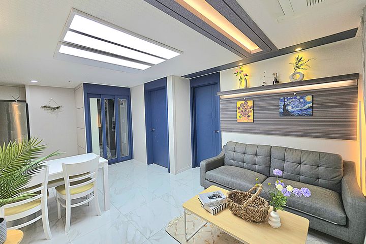 3-room, fully furnished, 10-minute walk from  9th image