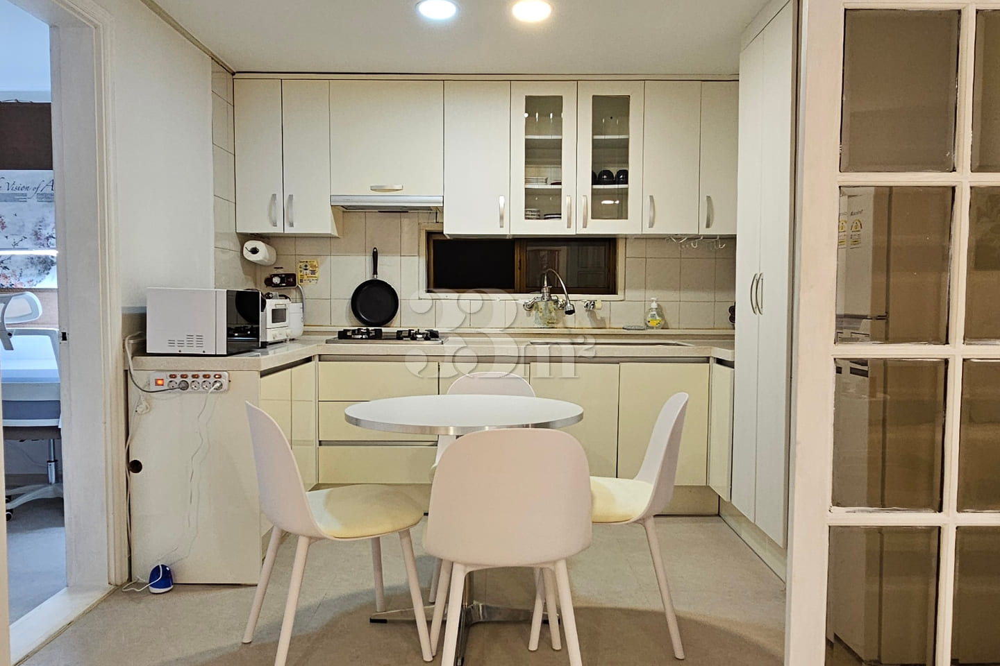 Cozy three-room apartment in Uidong 10th image