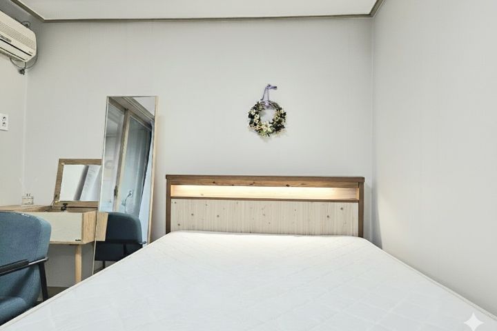 Dunsan-dong + Fully Furnished + Separate Livi 3th image