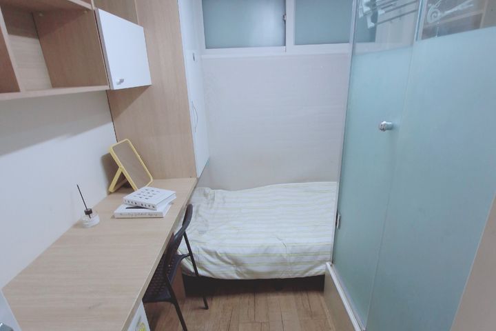 Hongdae Center E Shower Room 0th image
